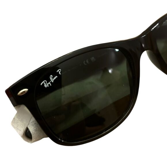 Ray-Ban NIB New Wayfarer Black Polarized Luxury Sunglasses ORB2132 Made in Italy - Picture 4 of 10